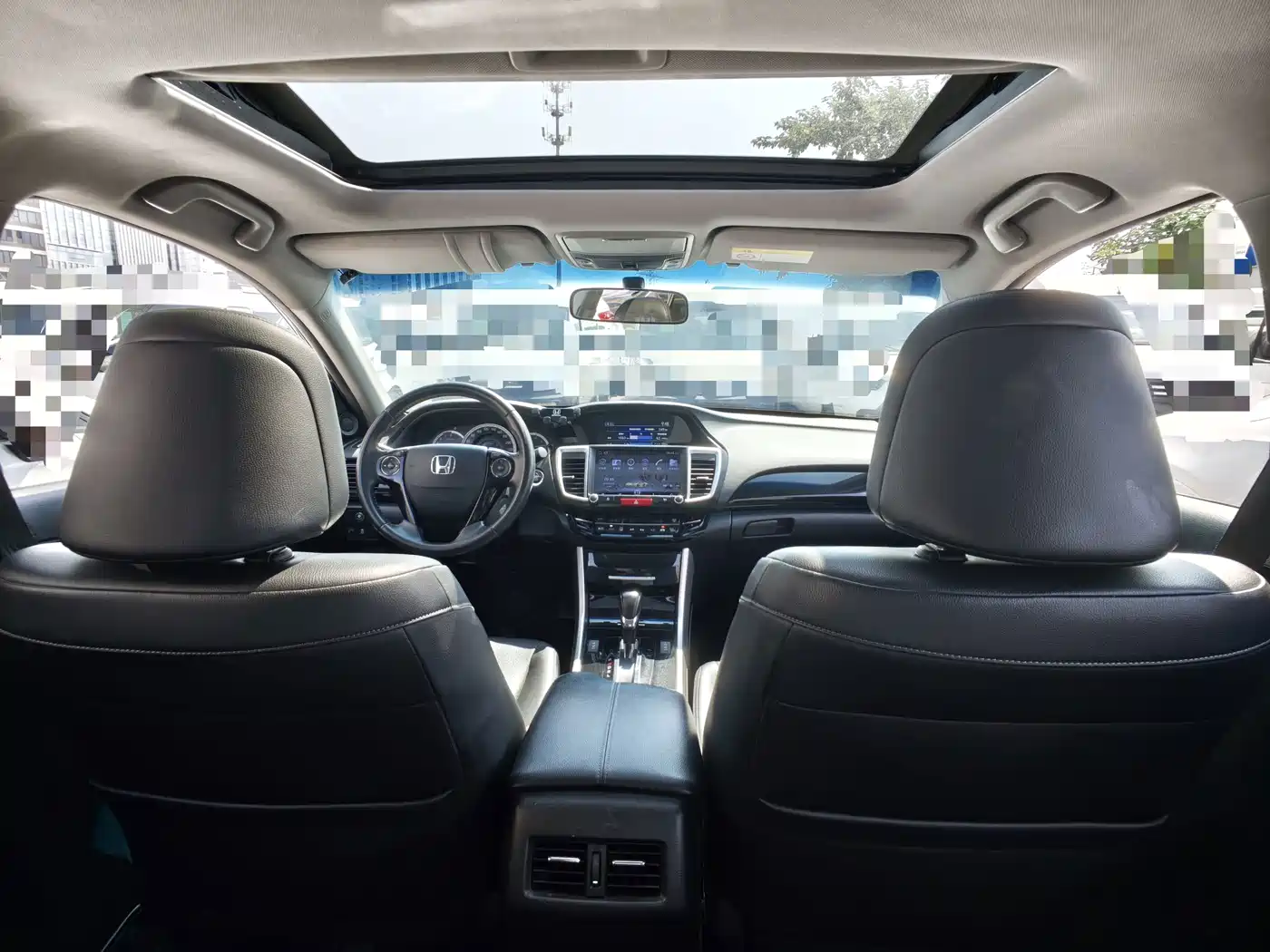 Фото 2 - Honda Accord