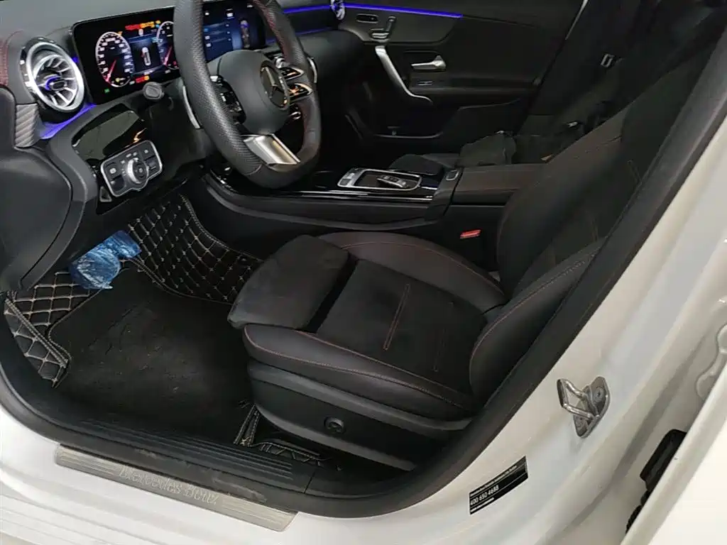 Mercedes-Benz A-Class 2024 Facelift A 200 L Fashion фото 15