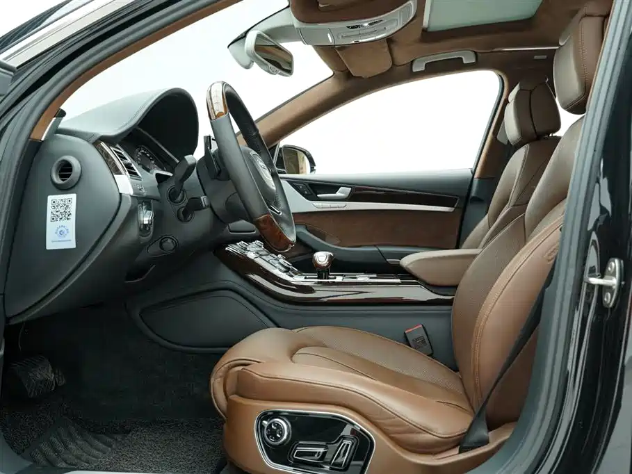 Audi A8 2014 A8L 45 TFSI quattro Luxury фото 9
