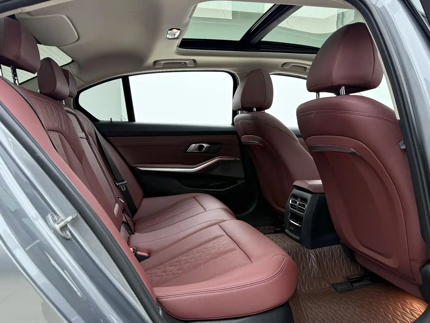 BMW i3 2022 eDrive 35 L фото 16