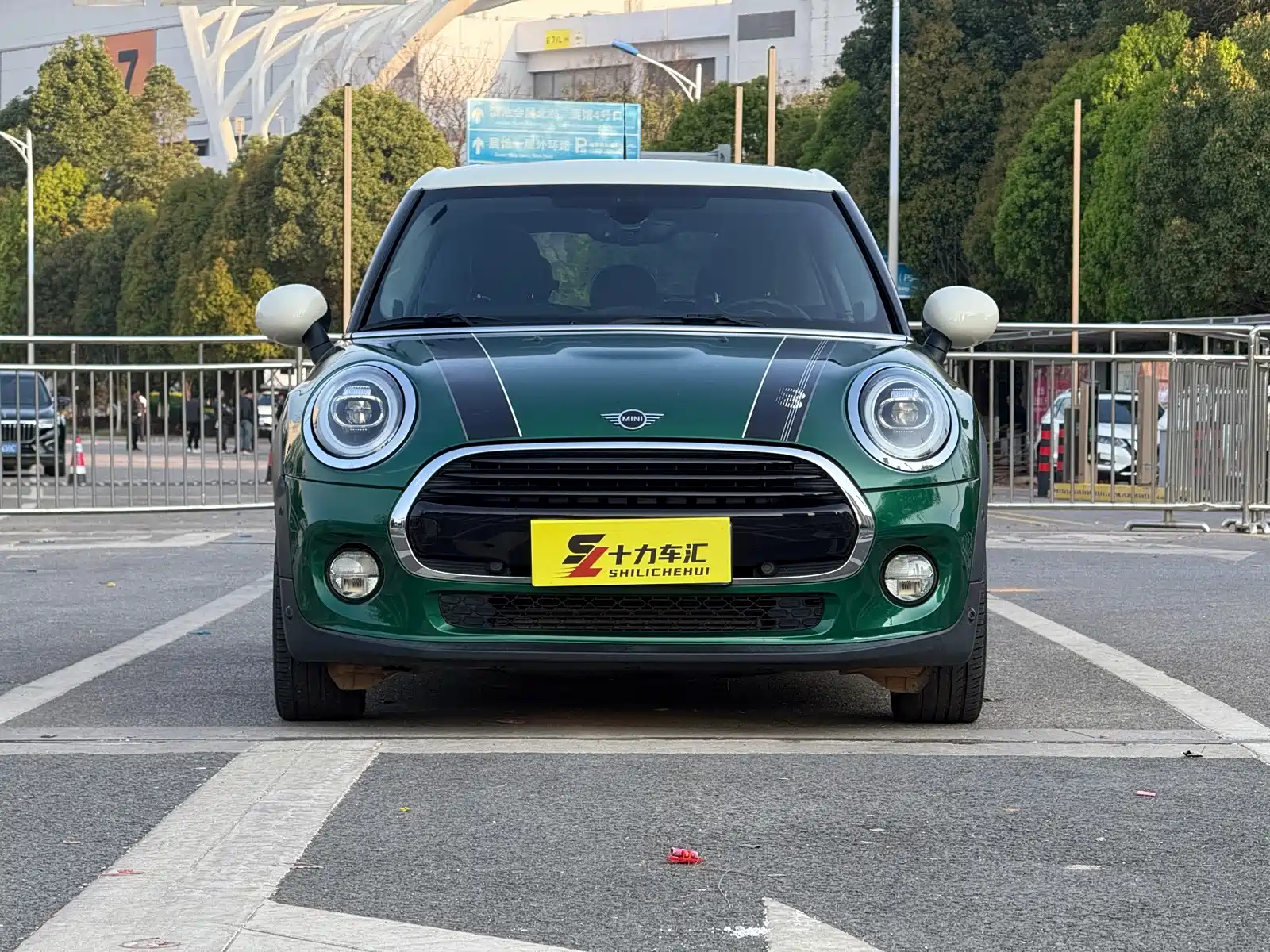 Фото 2 - MINI MINI