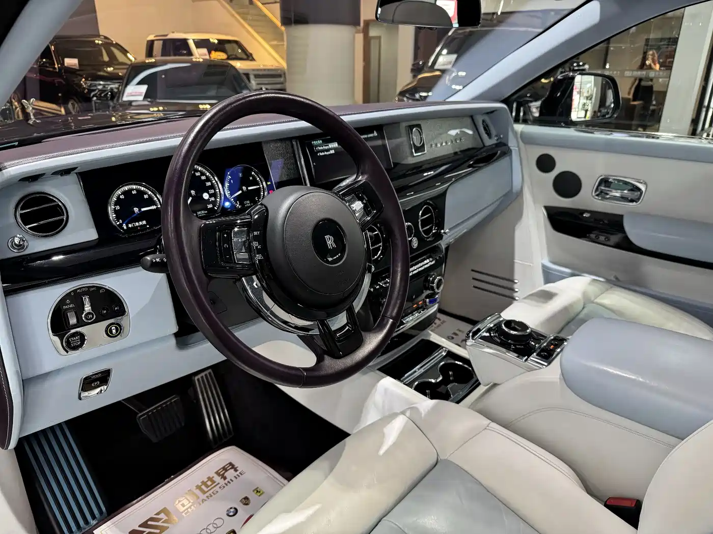 Rolls-Royce Phantom 2021 2018 6.7T Long Wheelbase Version