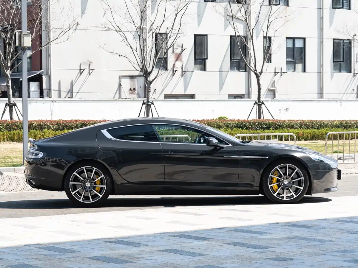 Aston Martin Rapide 2016 6.0L S фото 4