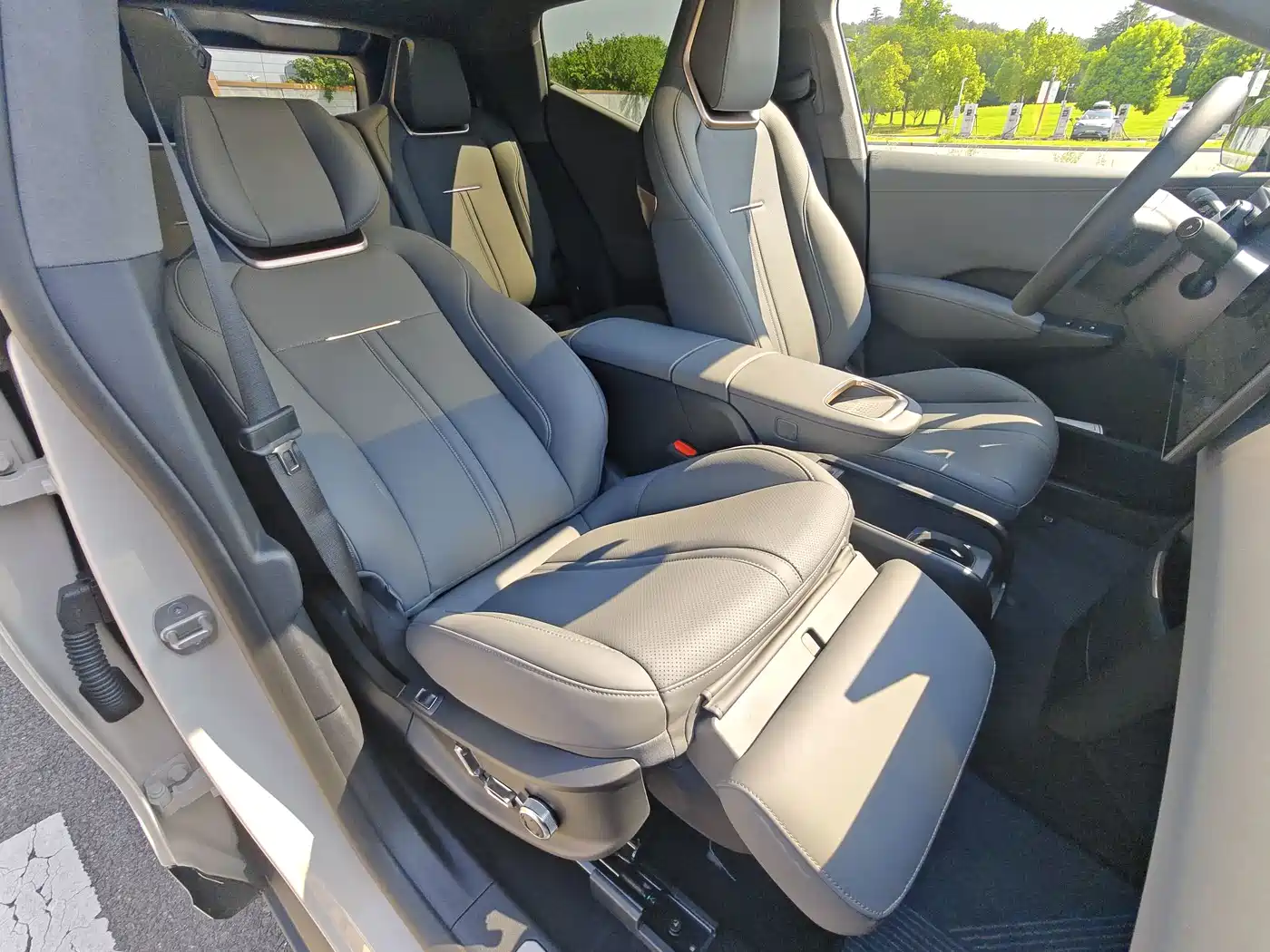 ZEEKR X 2024 2025 Four-Seat Rear-Wheel Drive Magic Cube Edition