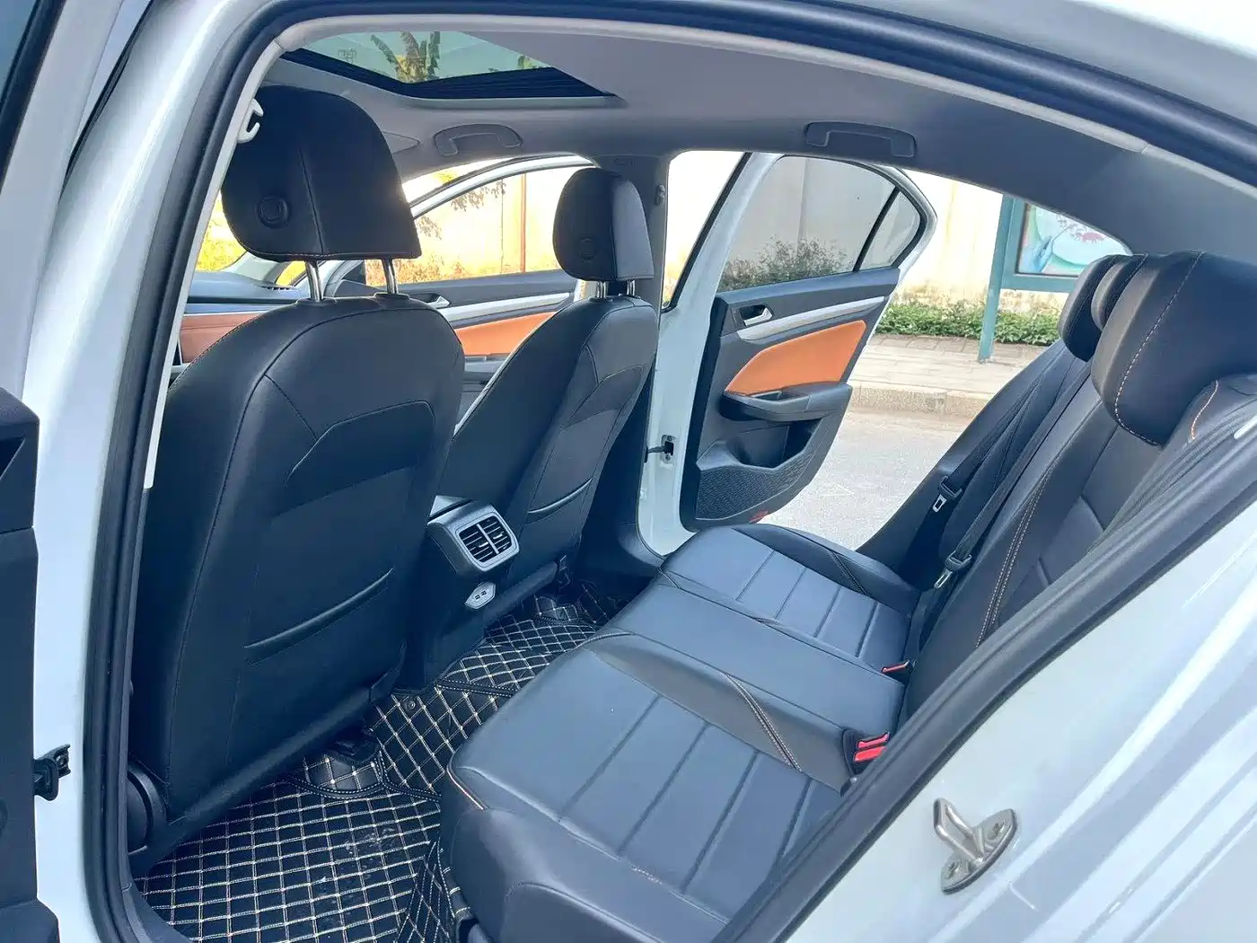 Volkswagen Bora 2023 200TSI DSG Smart Edition фото 5