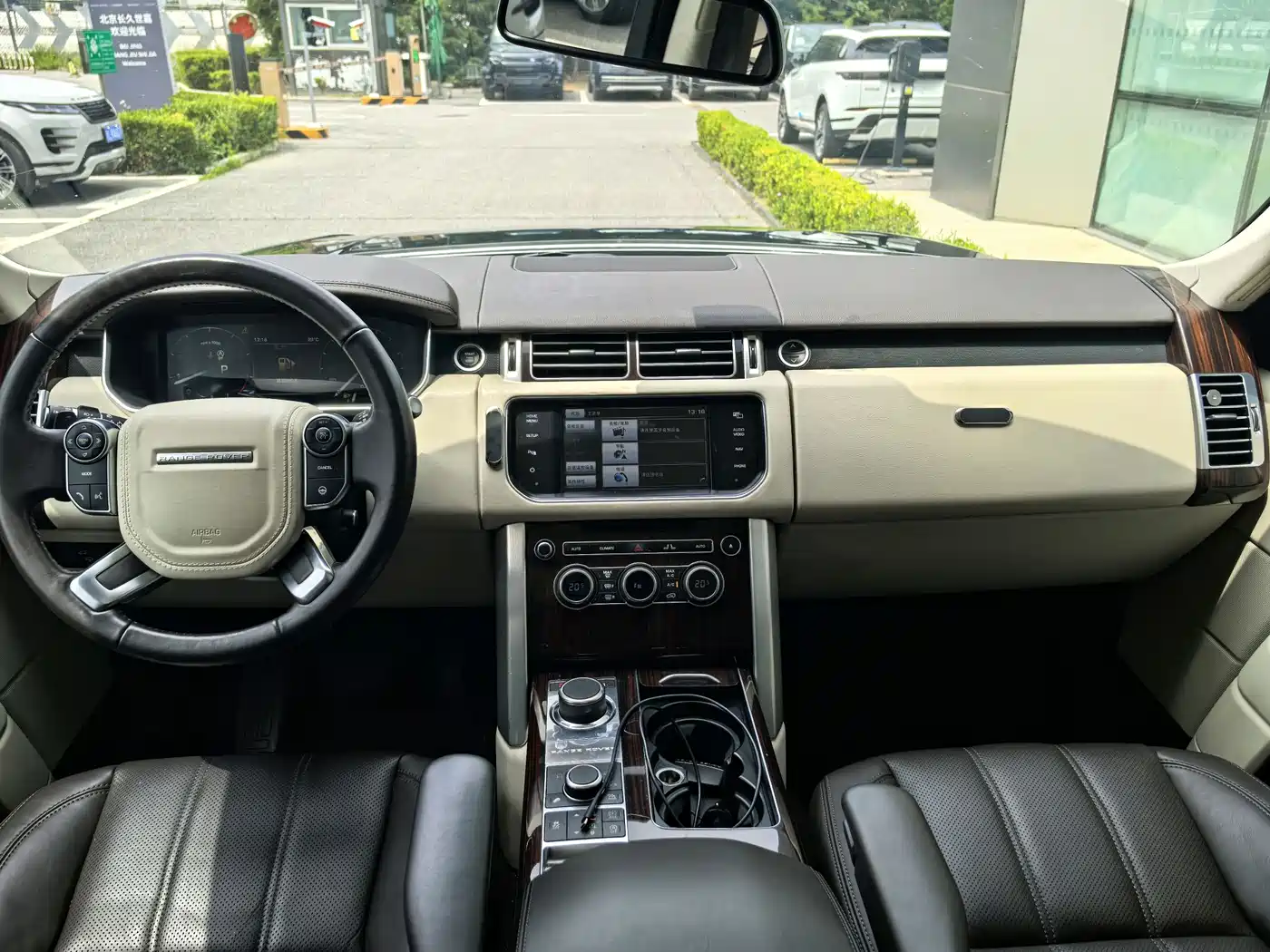 Land Rover Range Rover 2015 3.0 SC V6 Vogue фото 6
