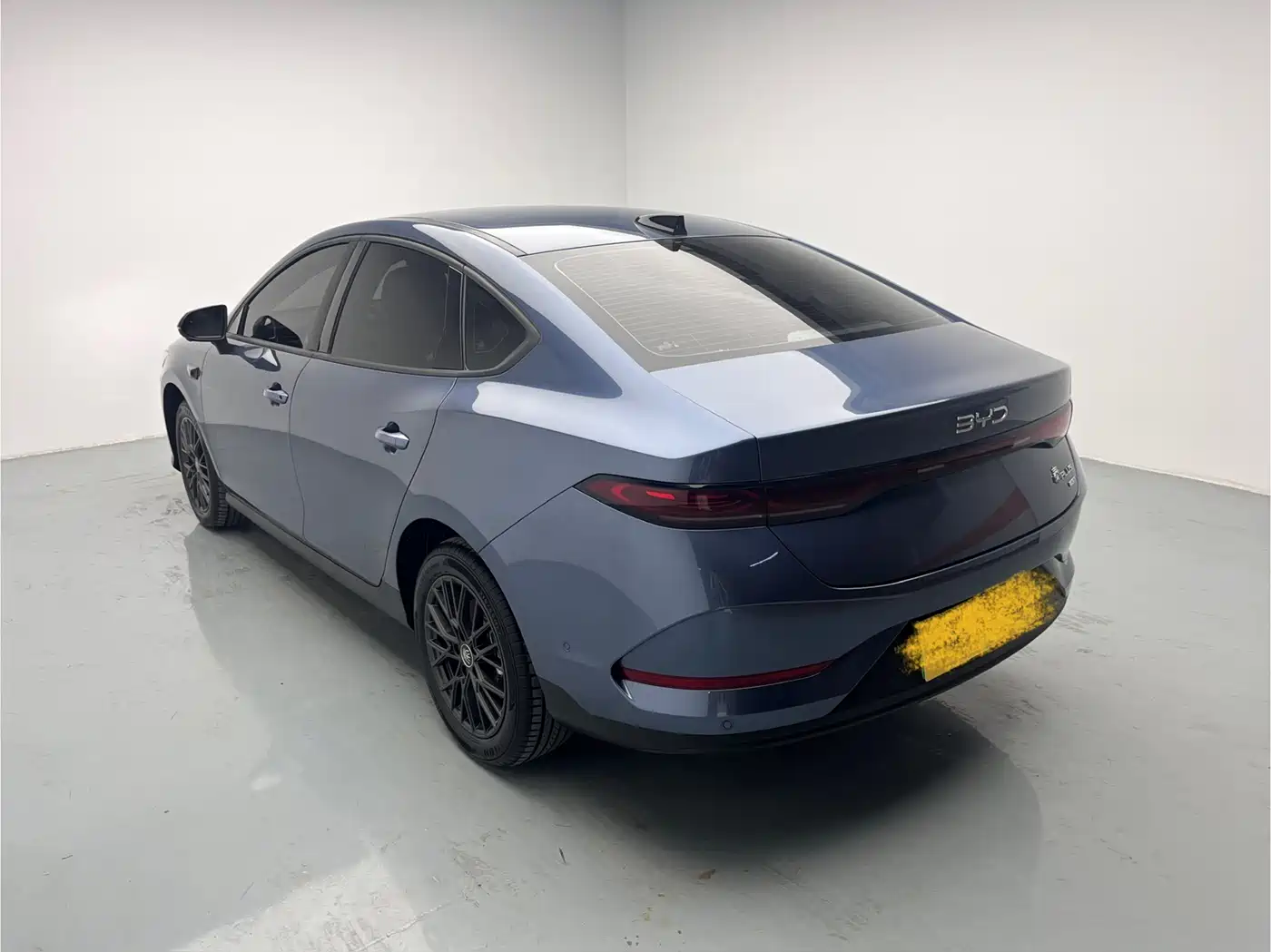 BYD Qin PLUS 2025 EV Smart Drive Edition 420KM Leading Type фото 6