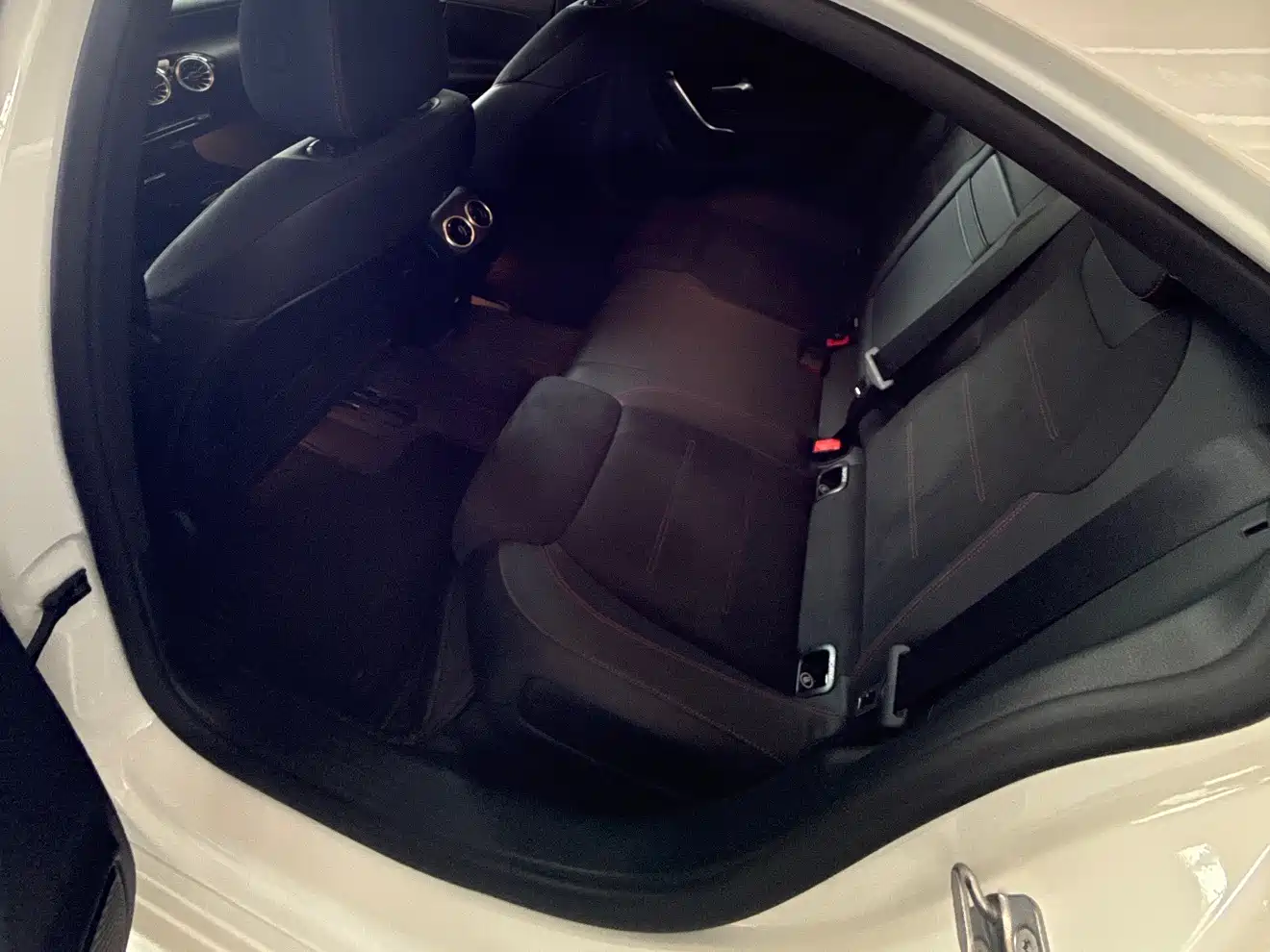 Mercedes-Benz A-Class 2024 Facelift A 200 L Fashion фото 11