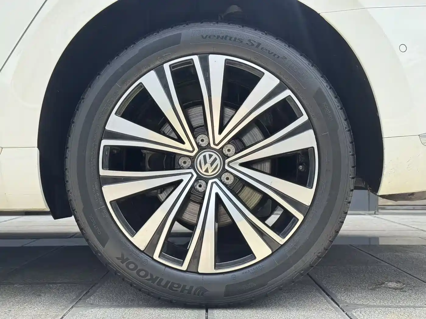 Volkswagen FAW-Volkswagen CC 2020 330TSI Glamour Version China VI фото 30