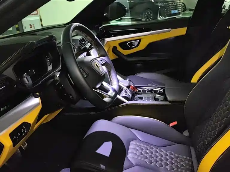 Lamborghini Urus 2023 4.0T V8 S фото 7