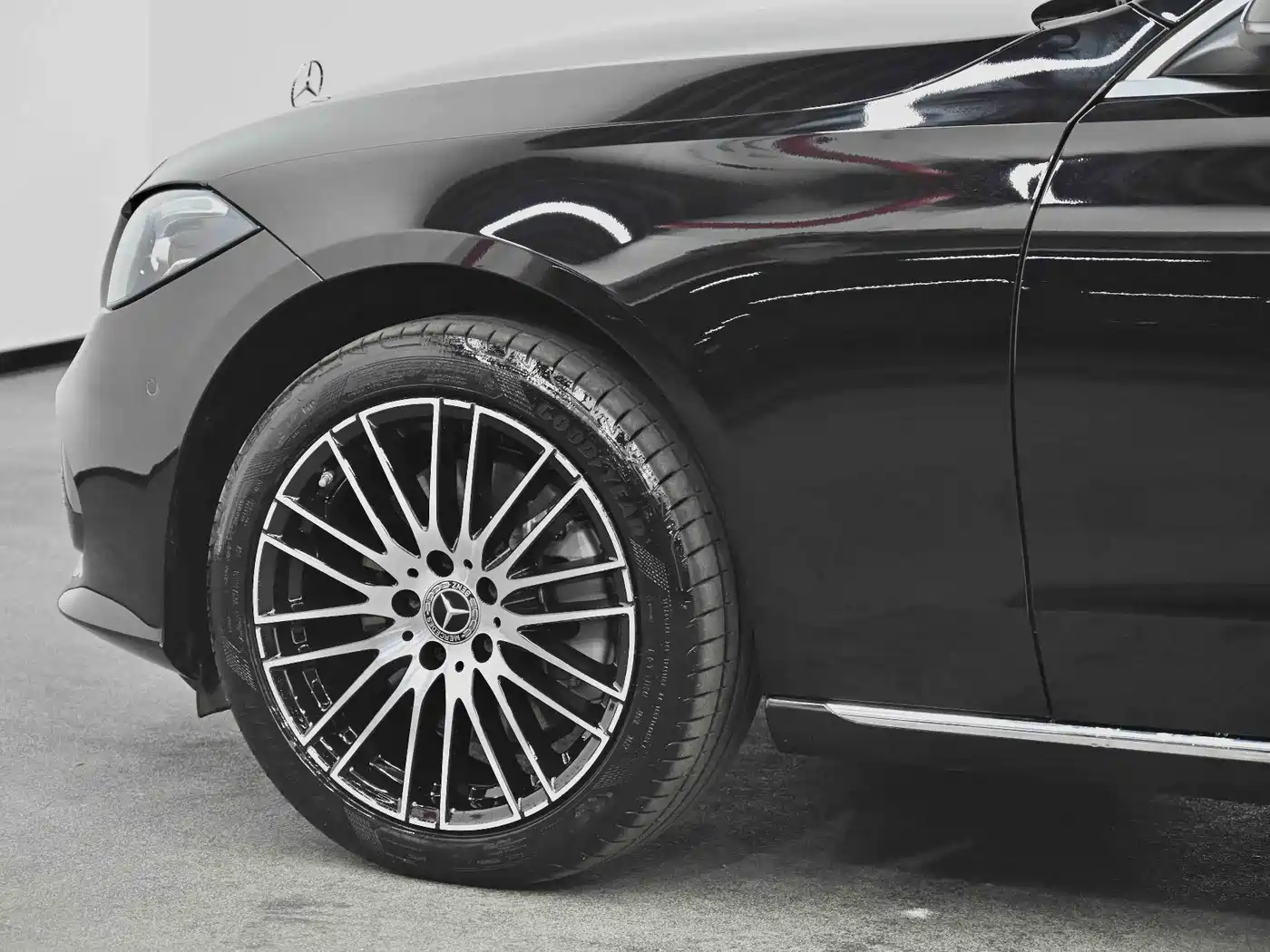 Mercedes-Benz C-Class 2024 C 260 L фото 25