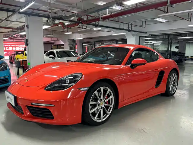 PORSCHE 718