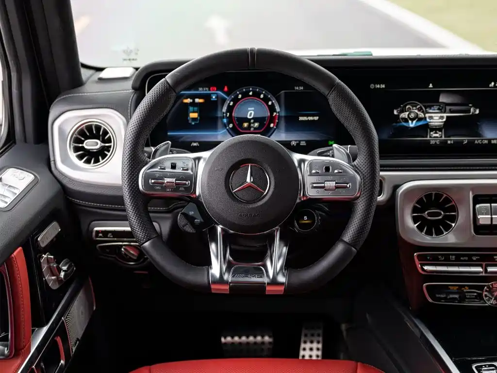 Mercedes-Benz G-Class AMG 2022 AMG G 63 фото 12