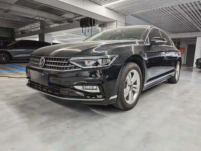 Volkswagen Magotan 2023 2 Million Units Commemorative Edition 280TSI DSG Comfort