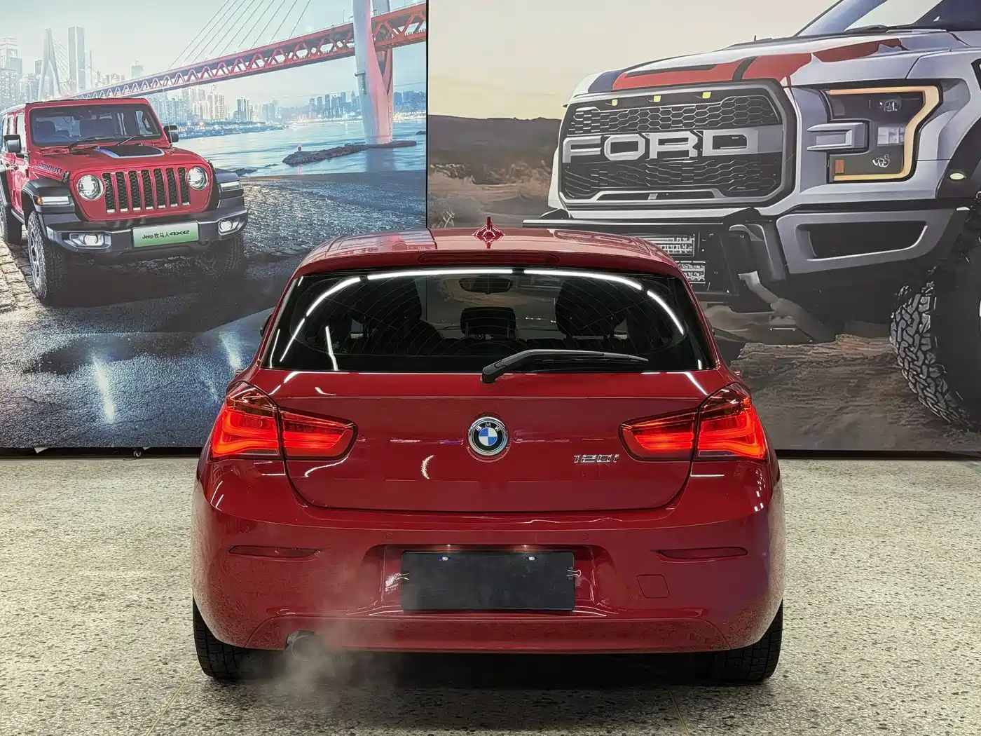 BMW 1 Series (Import) 2015 120i Leading фото 8