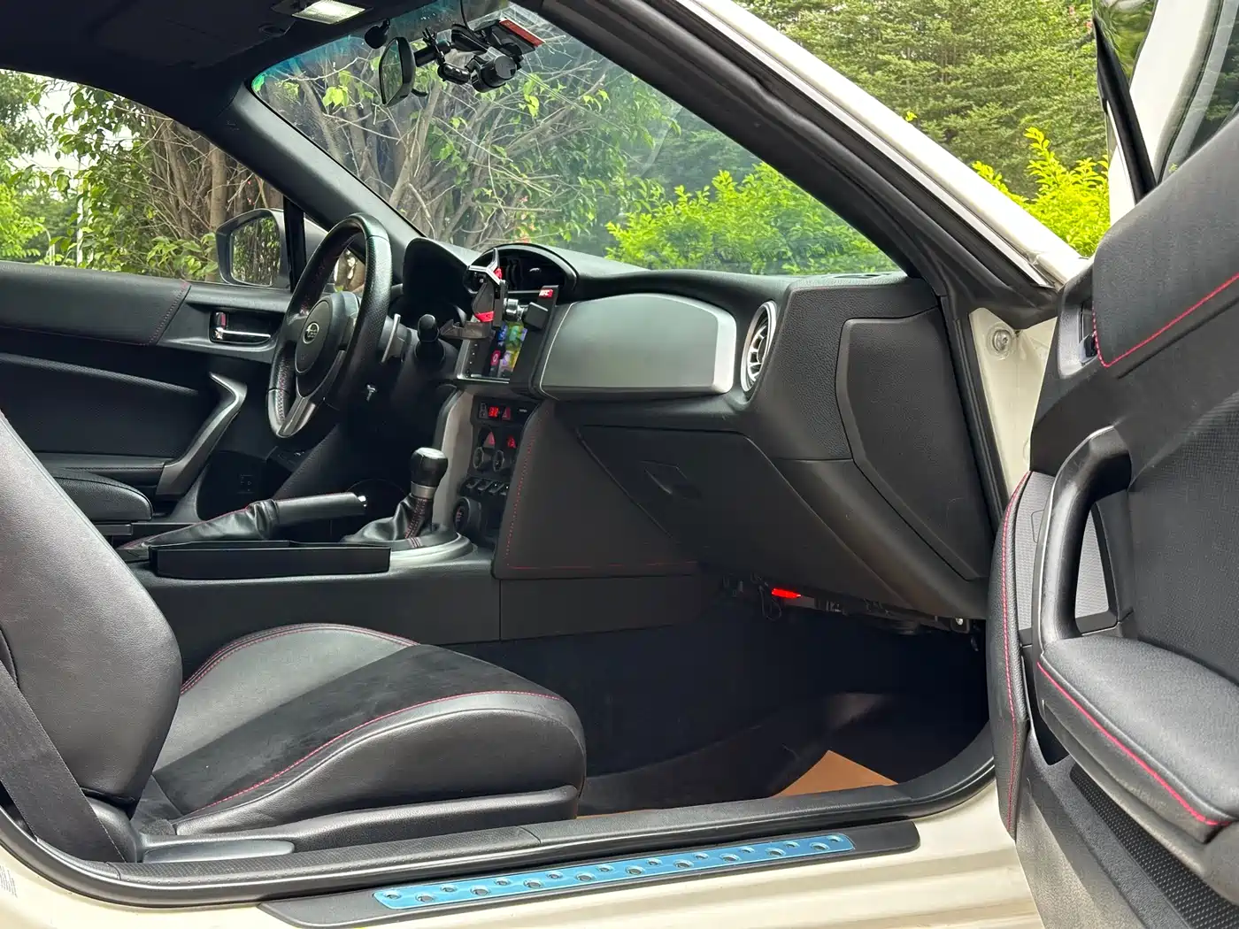 Subaru BRZ 2013 2.0i Automatic Luxury фото 11
