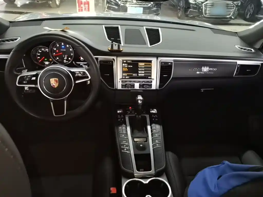 Porsche Macan 2014 Macan 2.0T фото 10