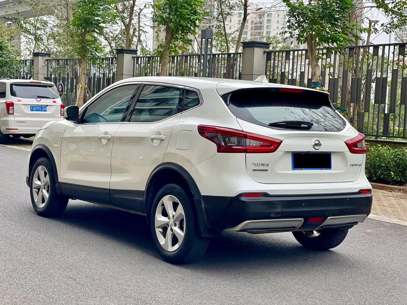 NISSAN QASHQAI