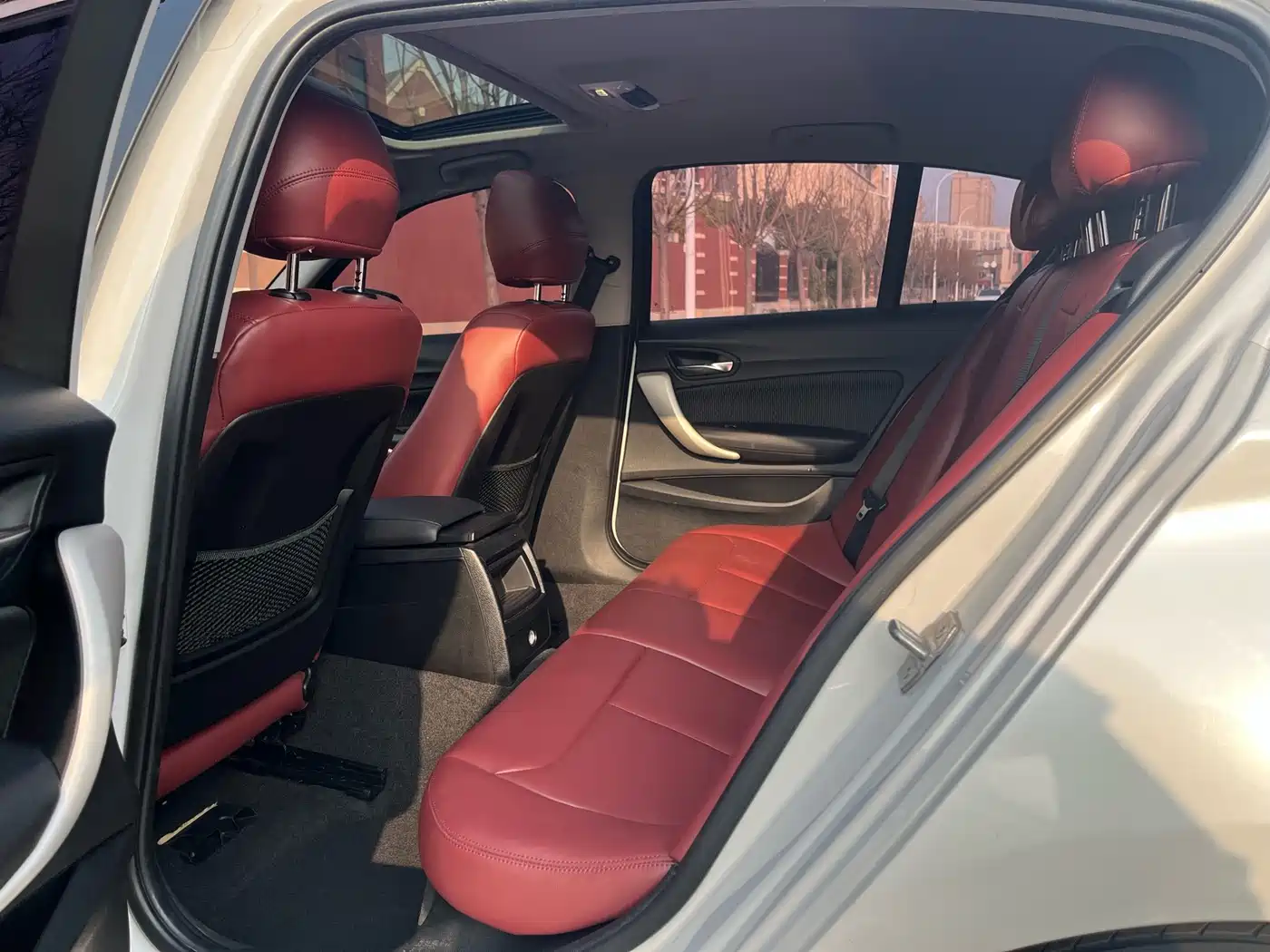 BMW 1 Series (Import) 2016 118i Leading фото 11