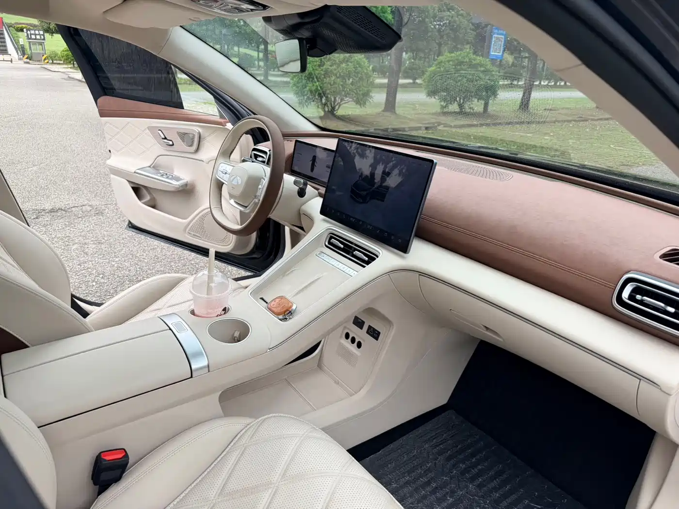 Chery Fengyun Fengyun A9L 2025 Model 260 Extended Range Premium Edition фото 16