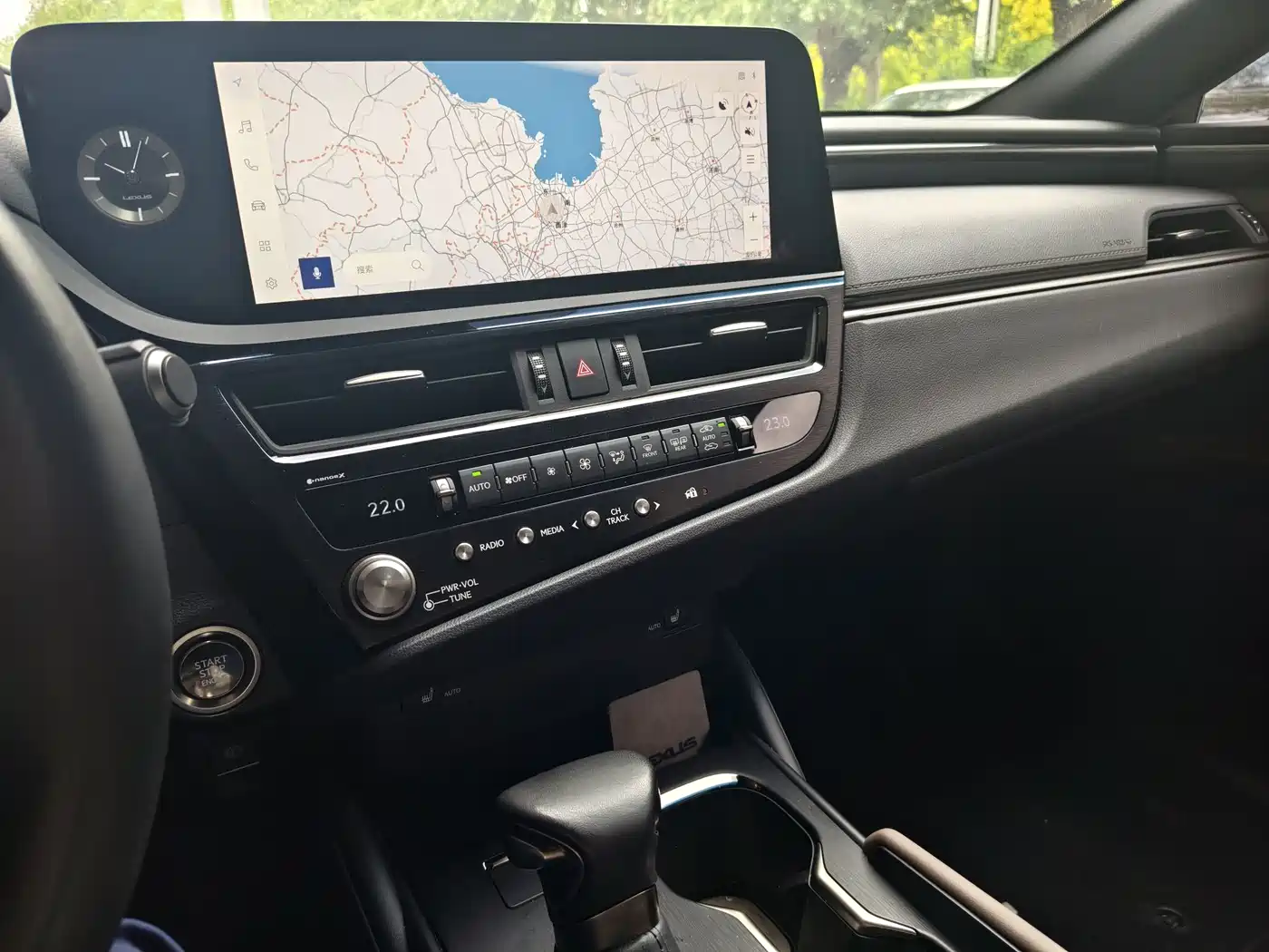 Lexus ES 2023 200 Excellence Edition фото 9