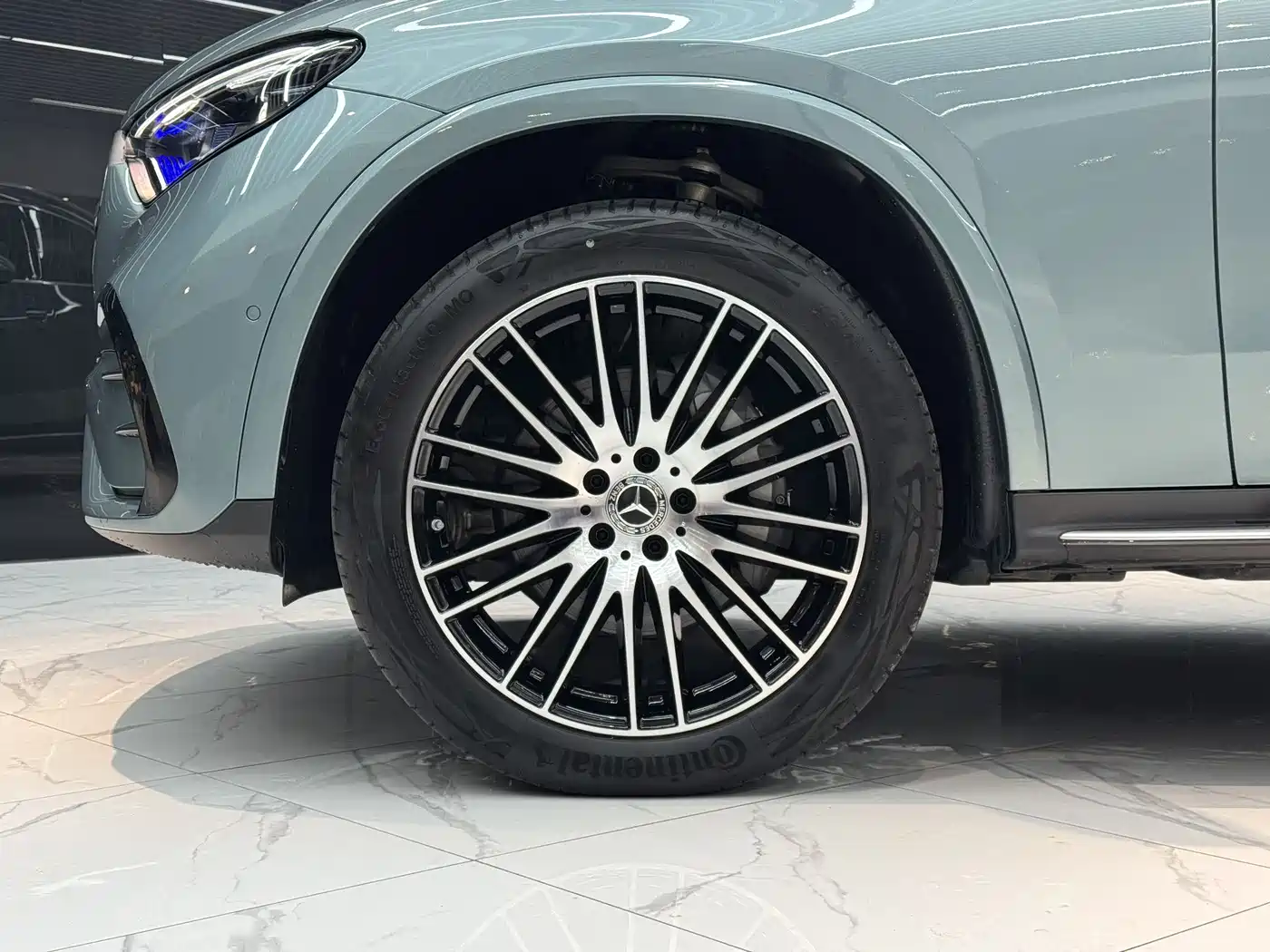 Mercedes-Benz GLC 2025 GLC 300 L 4MATIC Luxury 5-seater фото 13