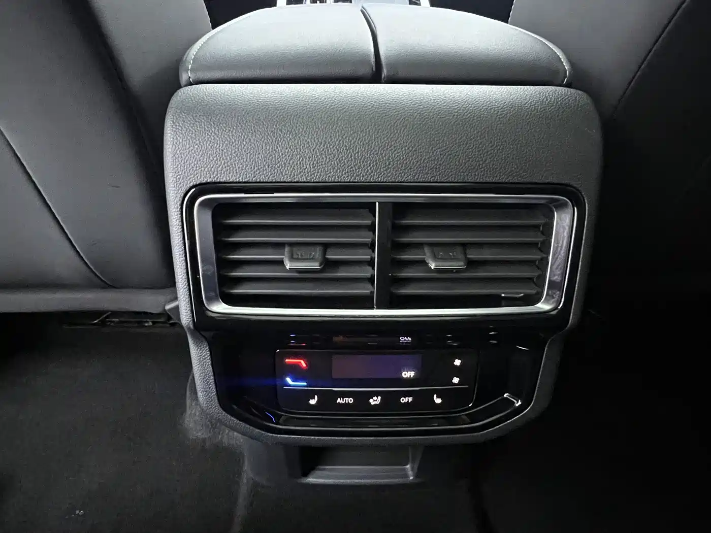 Volkswagen Teramont 2023 380TSI AWD Premium Flagship Edition фото 15