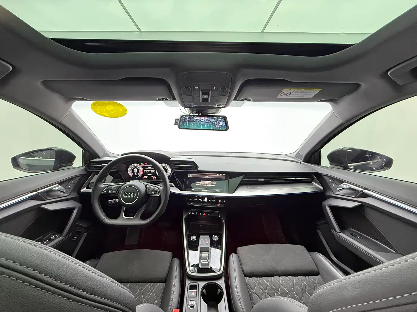 Audi A3 2023 Sportback 35 TFSI Luxury Sport фото 9