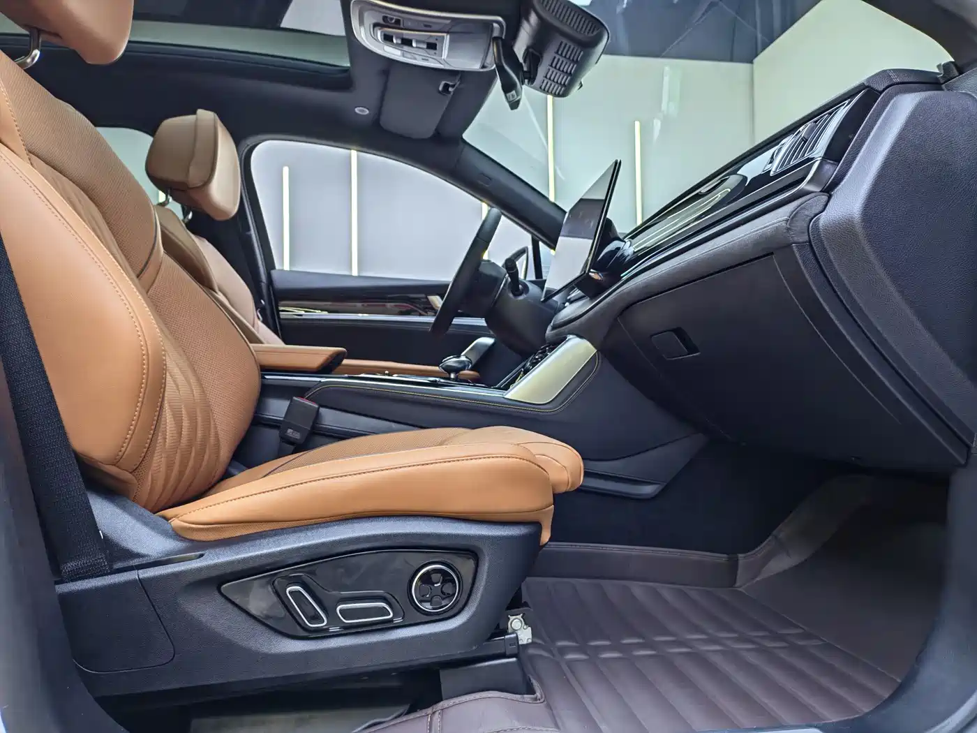 BYD Tang New Energy 2023 Model DM-i Champion Edition 112KM Premium фото 14