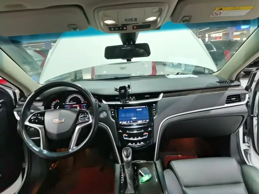 Cadillac XTS 2018 28T Elite фото 10