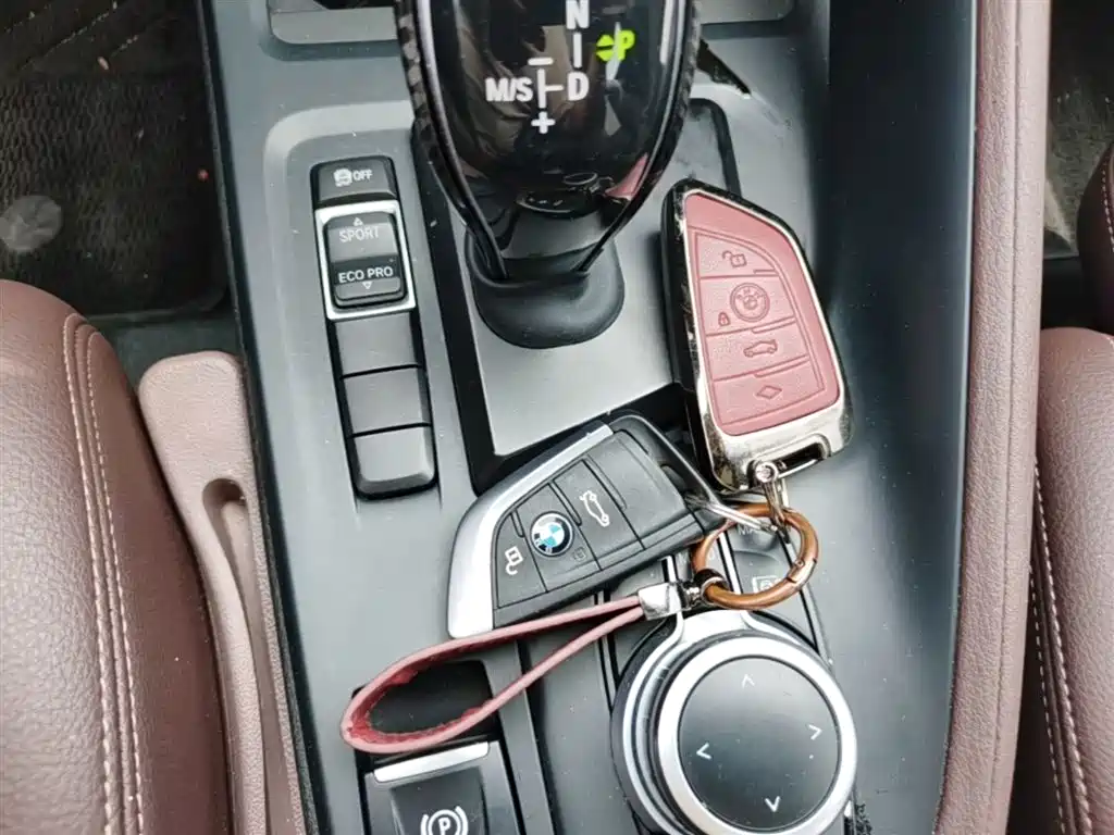 BMW X1 2022 sDrive25Li Leading фото 9