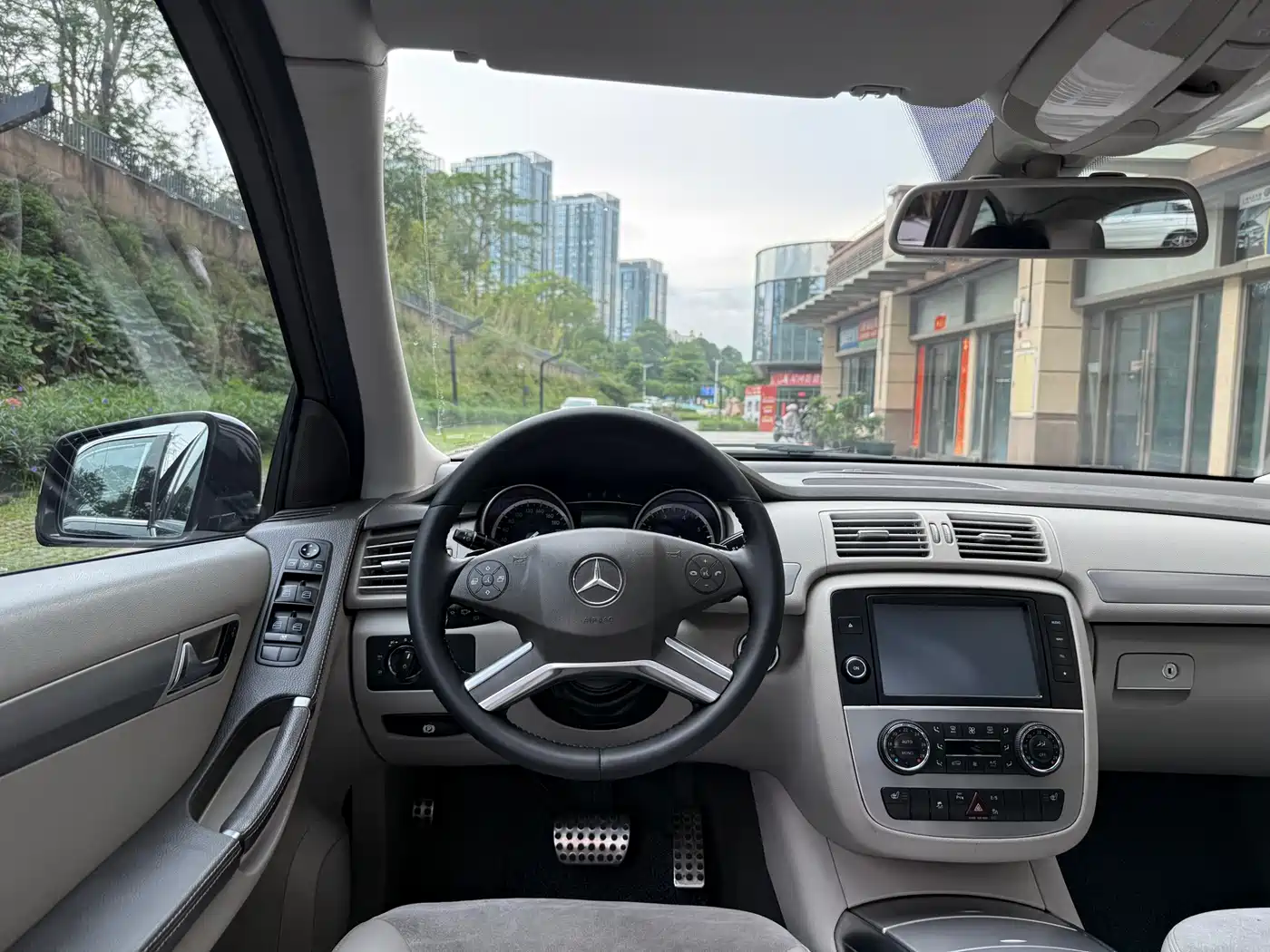 Mercedes-Benz R-Class 2015 R 320 4MATIC Luxury фото 15