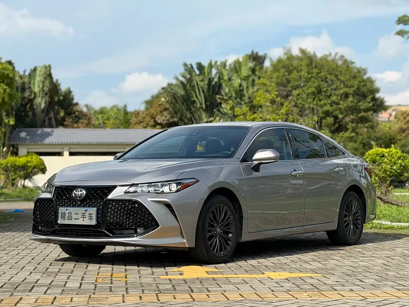 Toyota Avalon 2022 2.0L XLE Premium