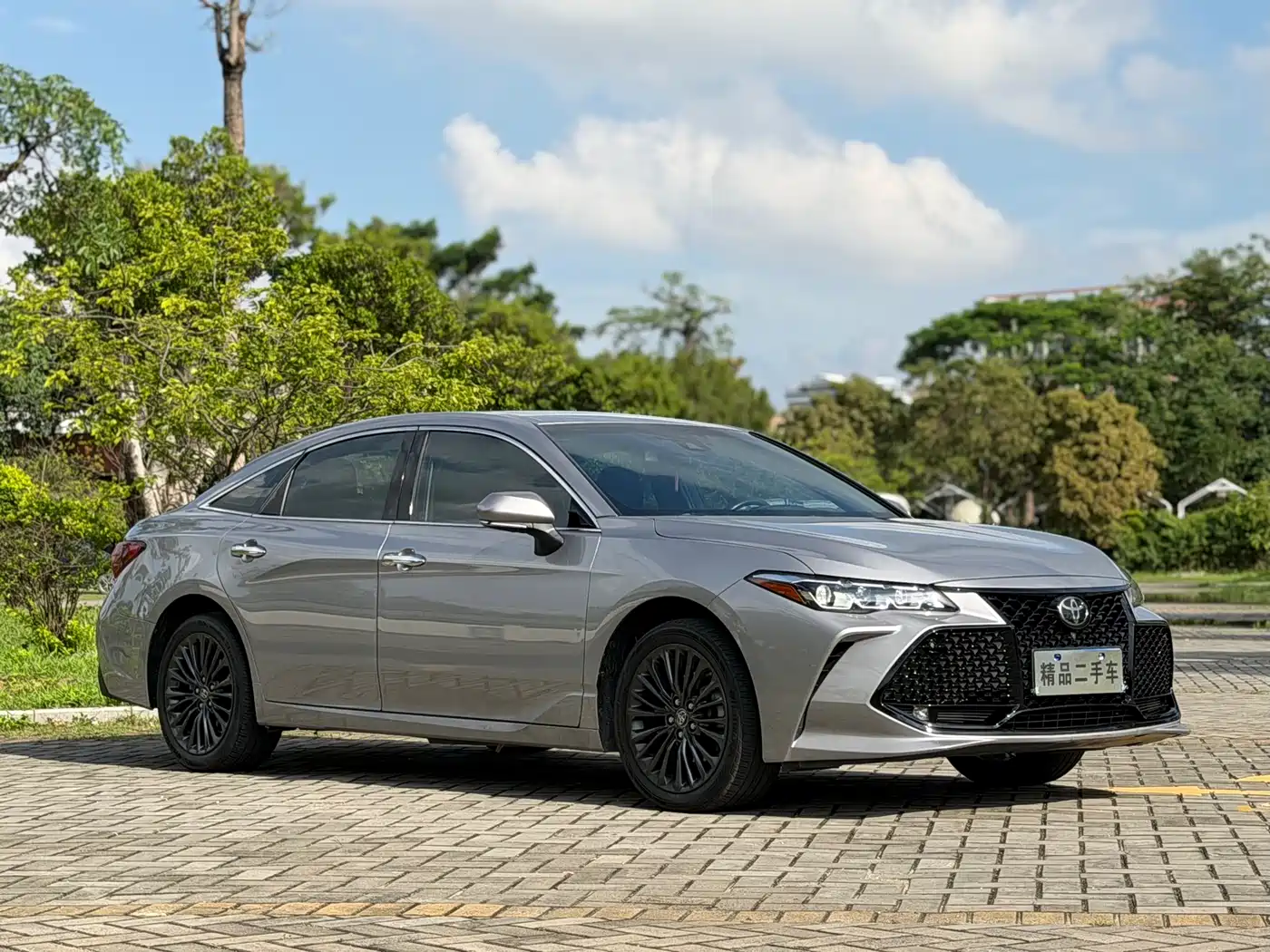 Toyota Avalon 2022 2.0L XLE Premium фото 3