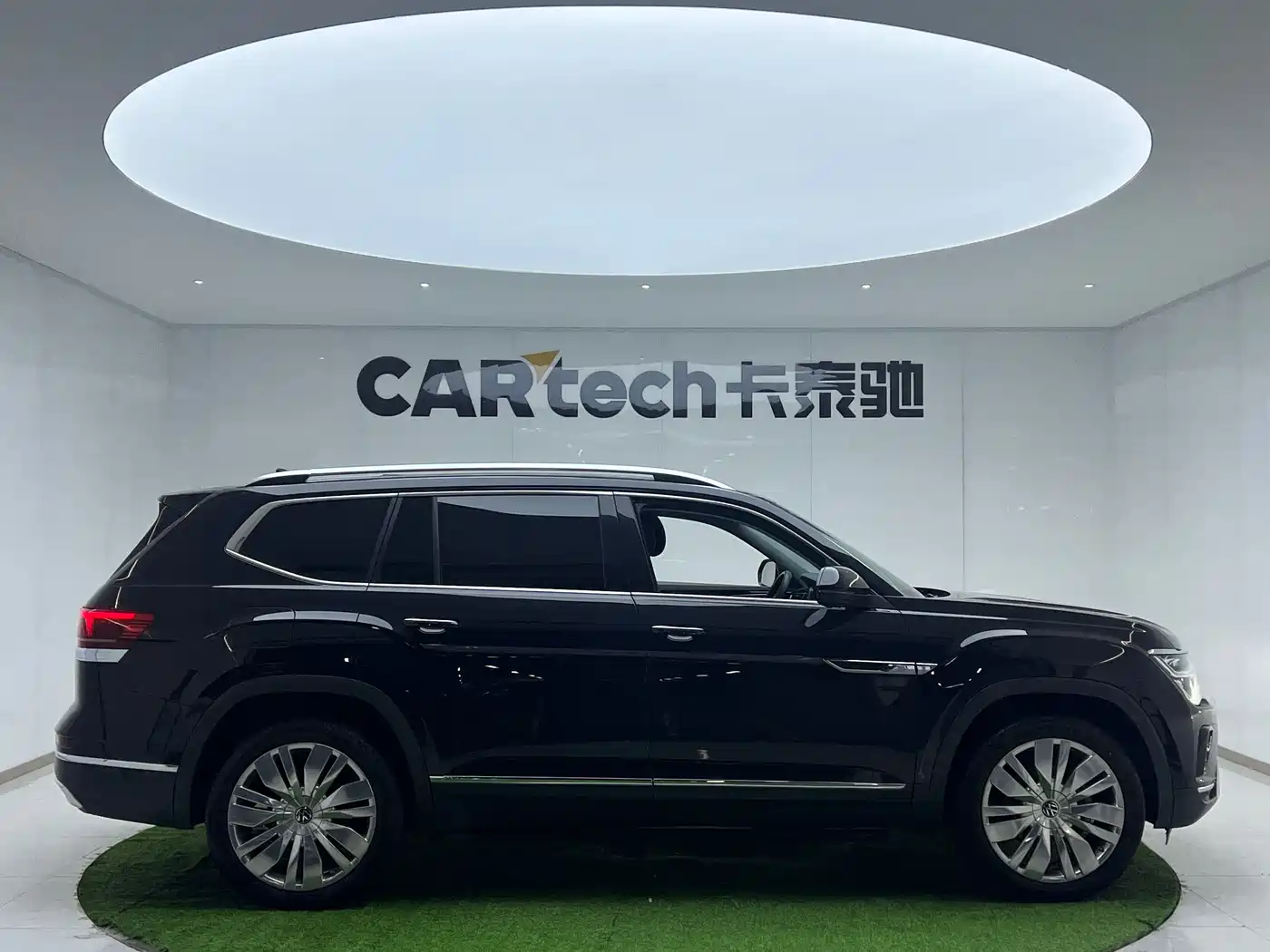 Volkswagen Teramont 2023 380TSI AWD Premium Flagship Edition фото 6