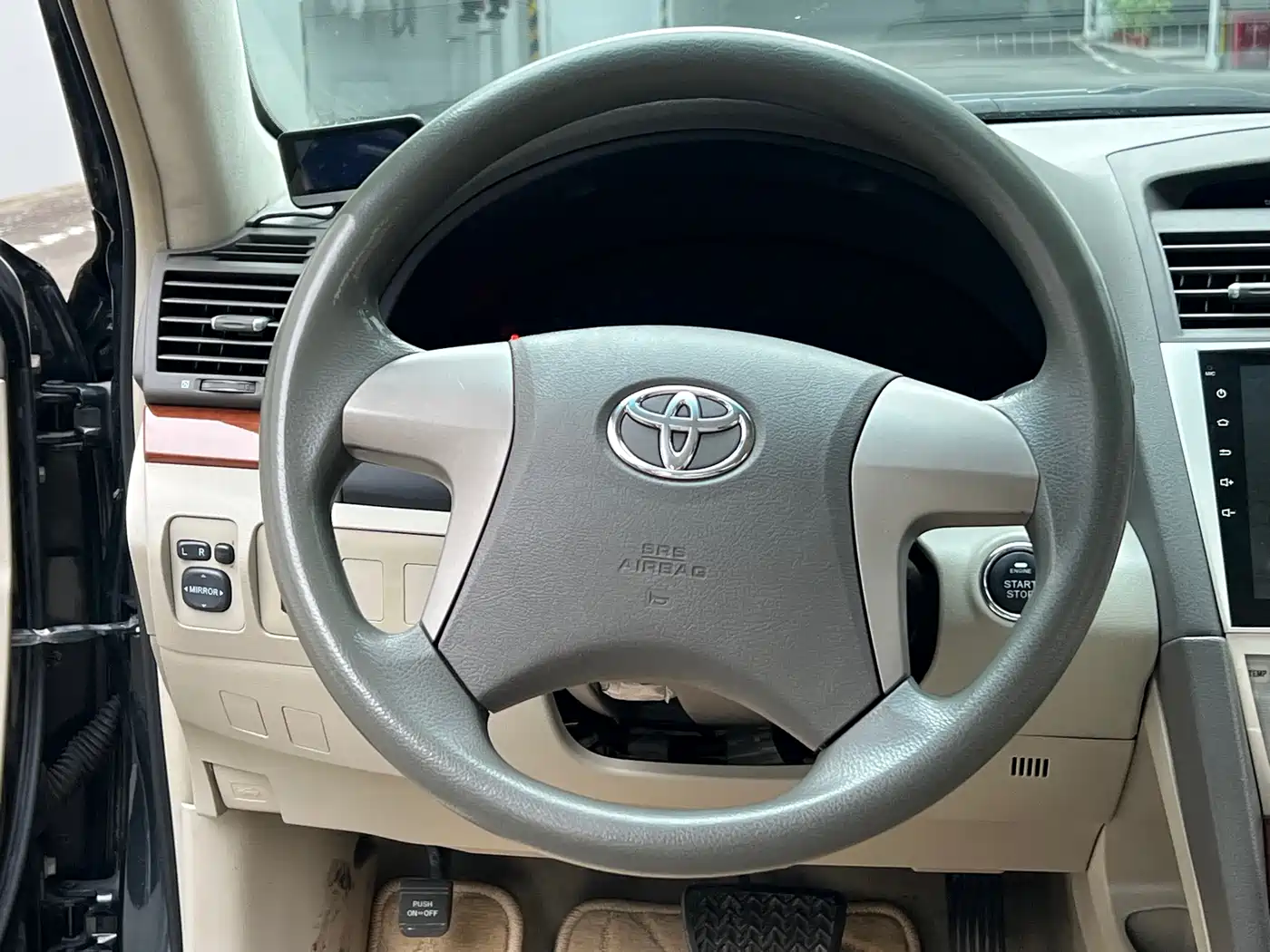 Toyota Camry 2013 200E Classic Elite Edition фото 9