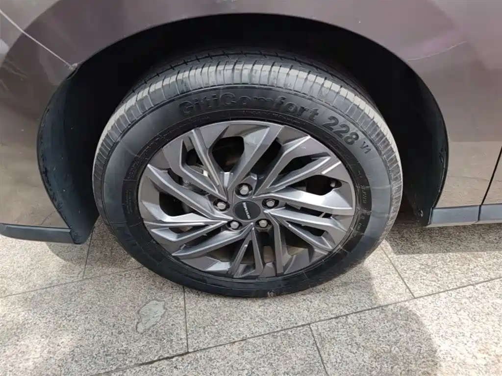 SAIC Maxus Maxus G50 2019 1.5T Automatic Luxury Edition China V фото 23