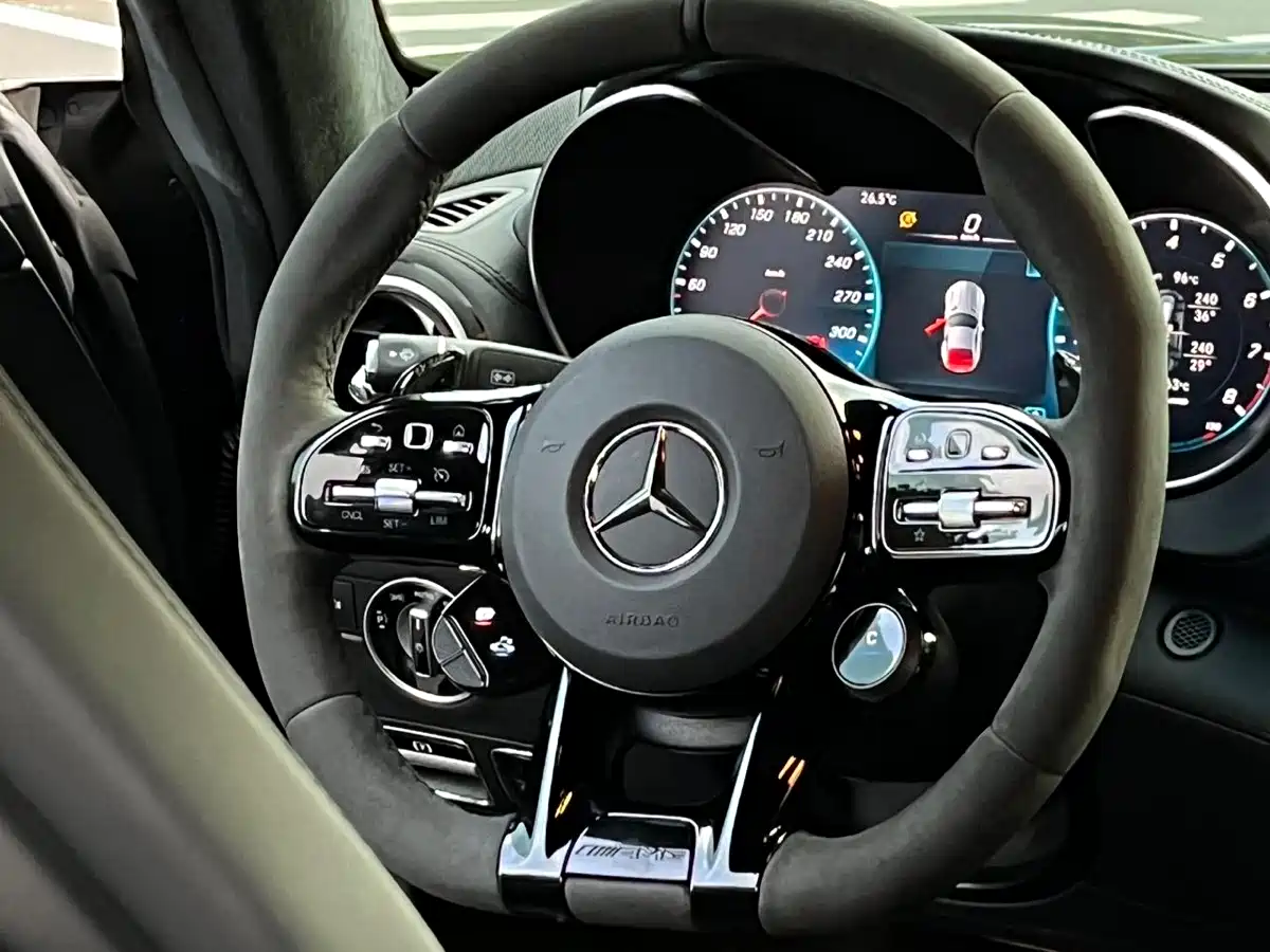 MERCEDES-BENZ AMG GT