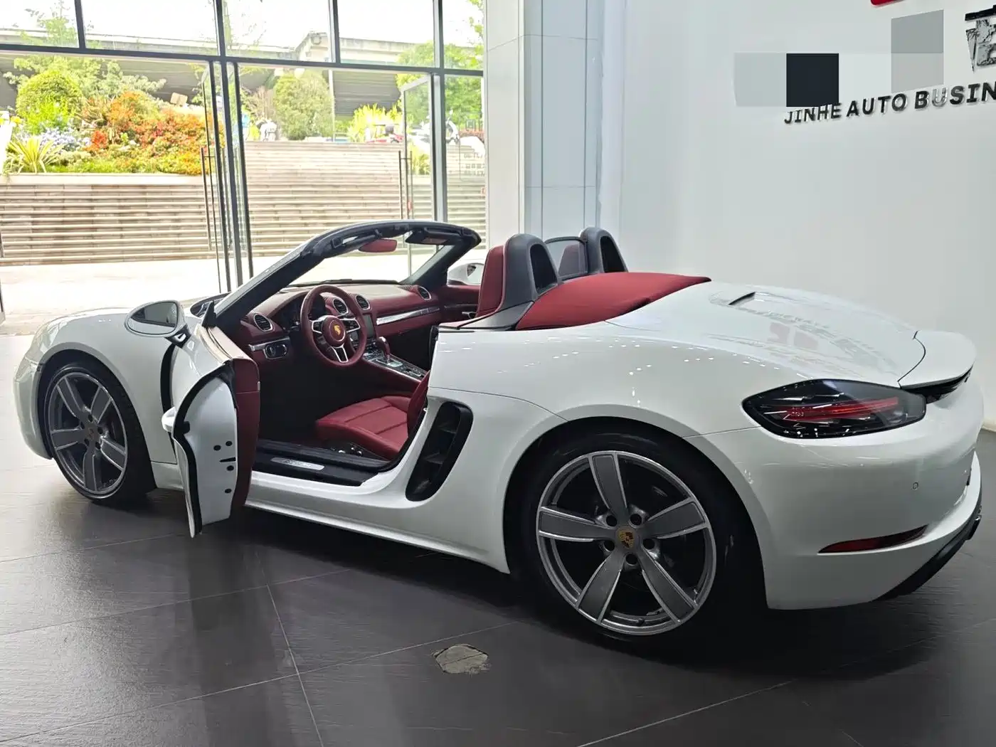 Porsche 718 2022 Boxster 2.0T фото 9