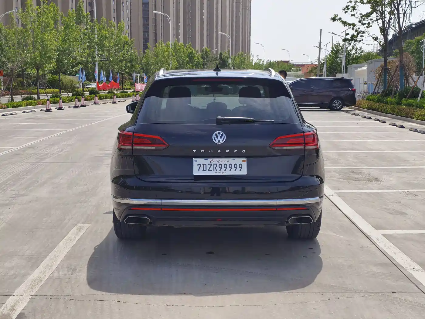 Volkswagen Touareg 2019 2.0TSI Sharp Wing Edition China VI фото 6