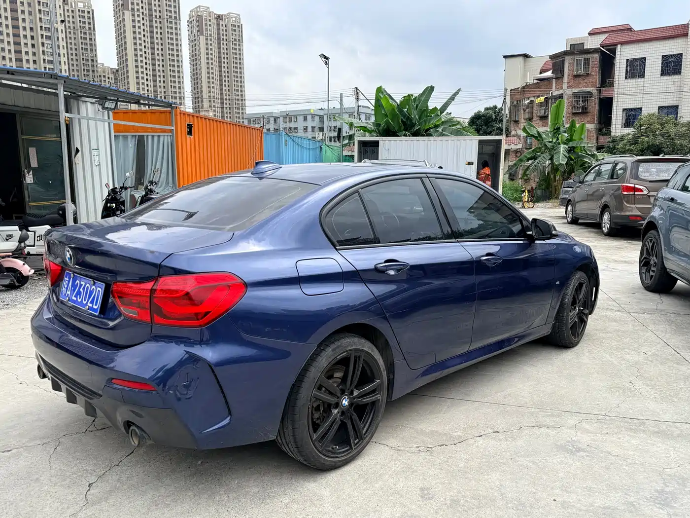 BMW 1 Series 2021 120i M Sport Shadow Edition фото 13
