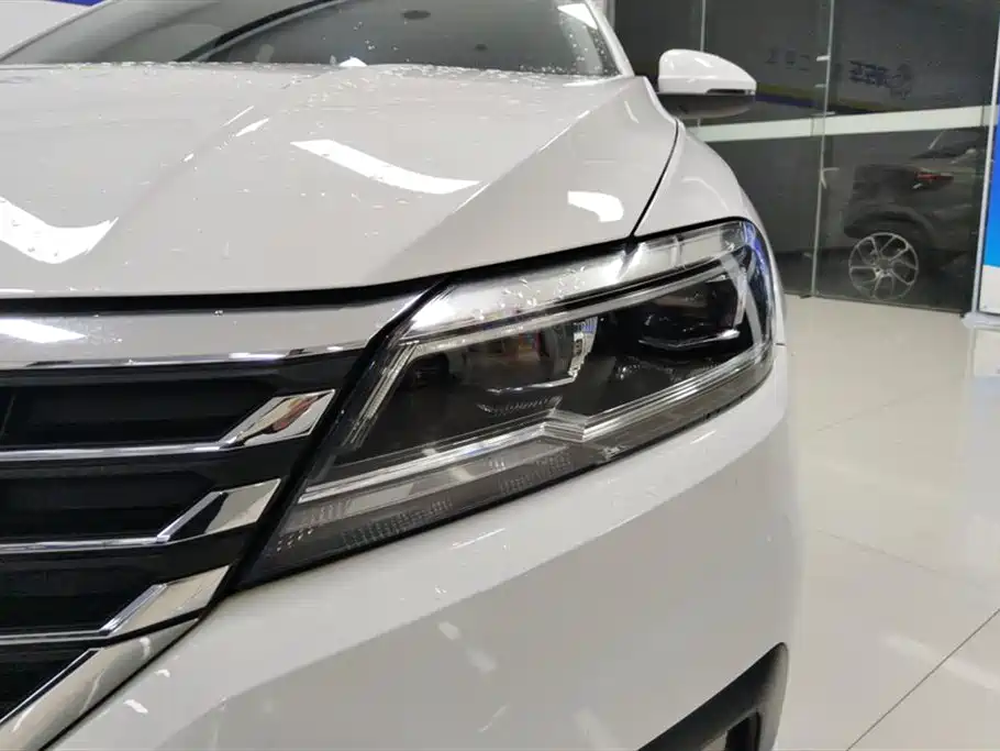 Volkswagen Lavida 2019 280TSI DSG Comfort Edition China VI фото 5
