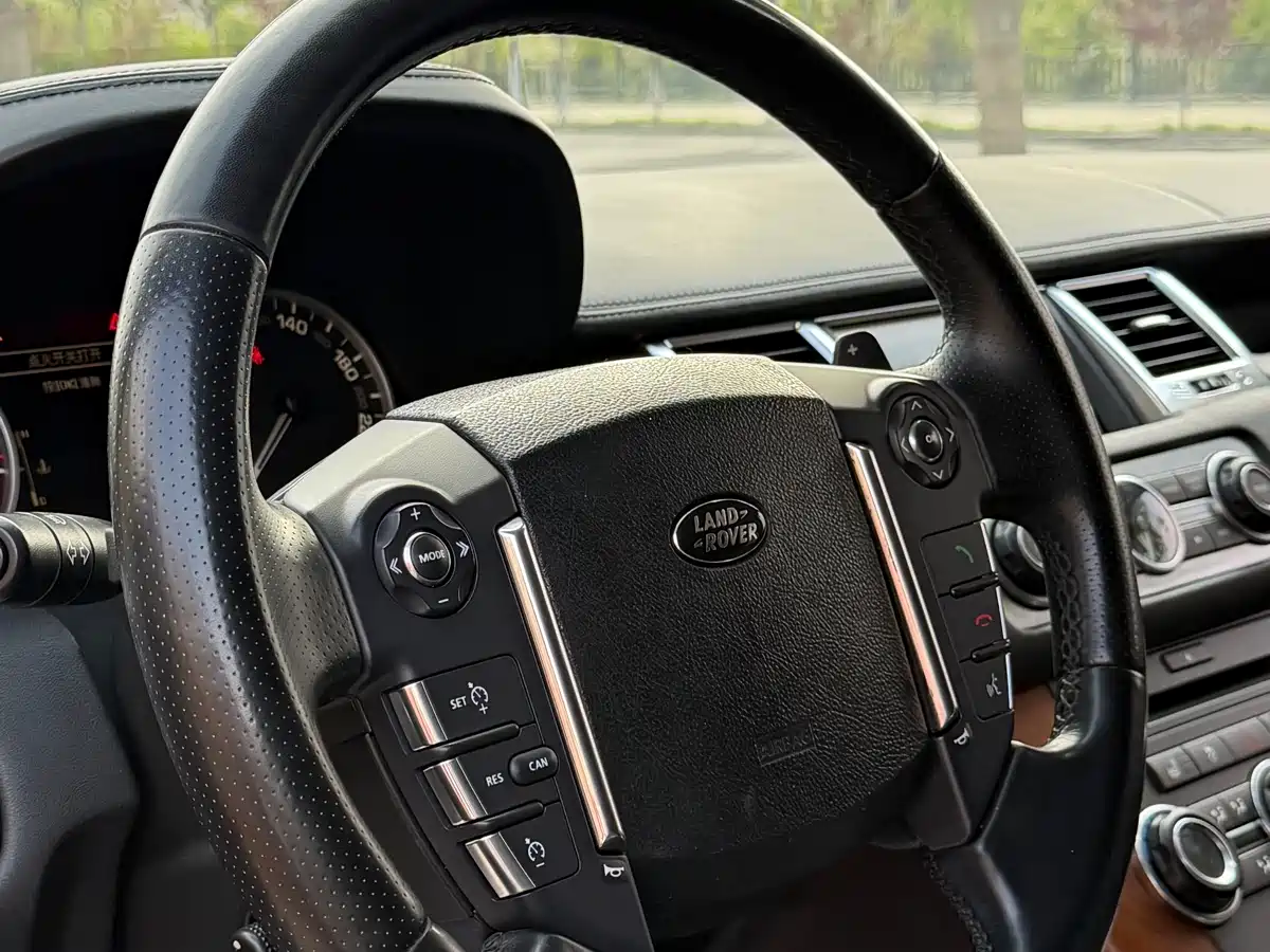 Land Rover Range Rover Sport 2011 5.0 SC V8 HSE фото 5