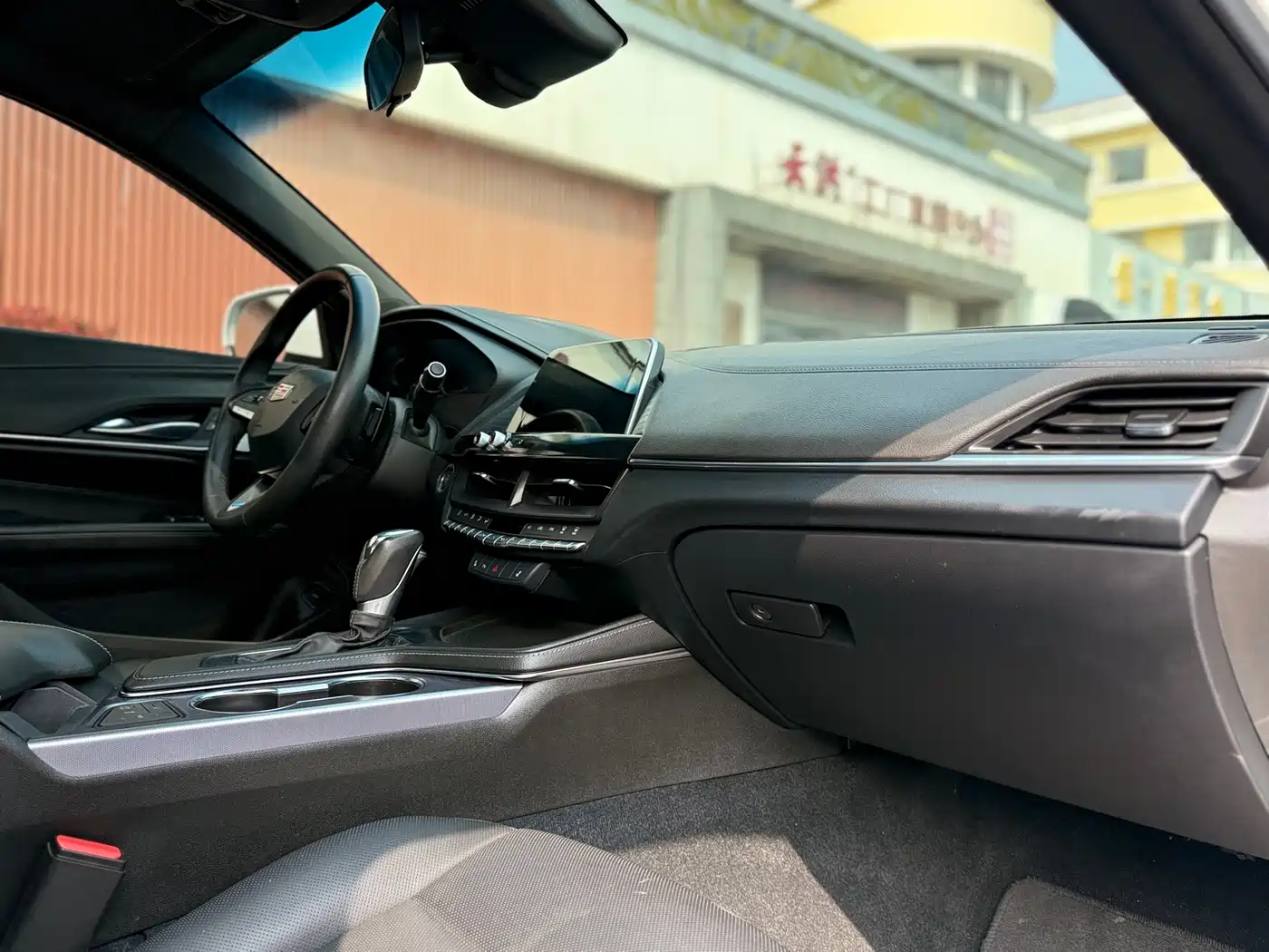 CADILLAC CT4