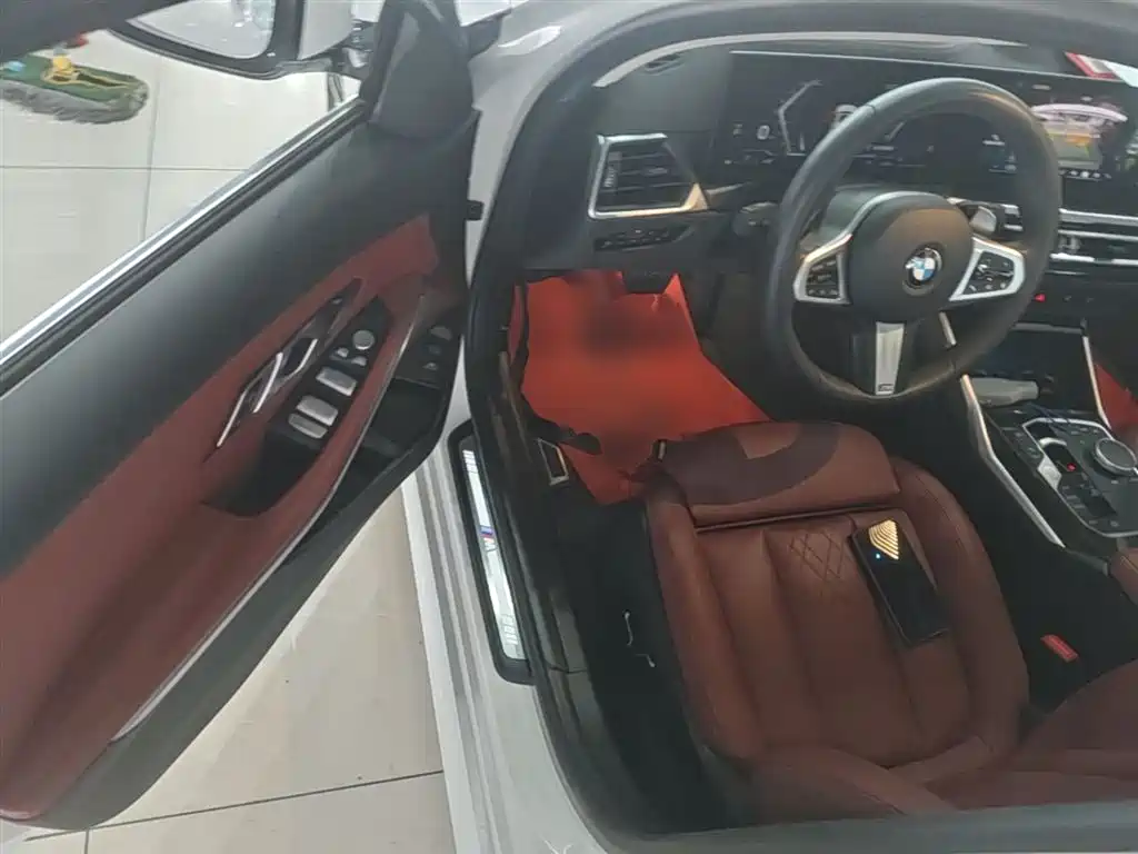 BMW 3 Series 2024 325Li M Sport Package фото 16