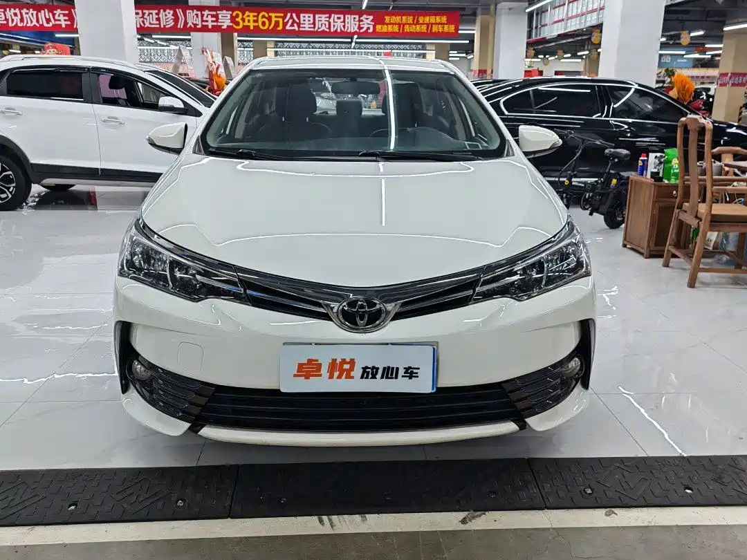 Toyota Corolla 2017 Facelift 1.2T S-CVT GL фото 2