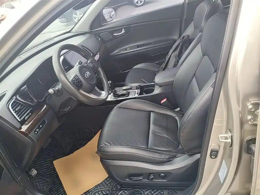 Kia K4 2015 1.8L Automatic GLS Special фото 15