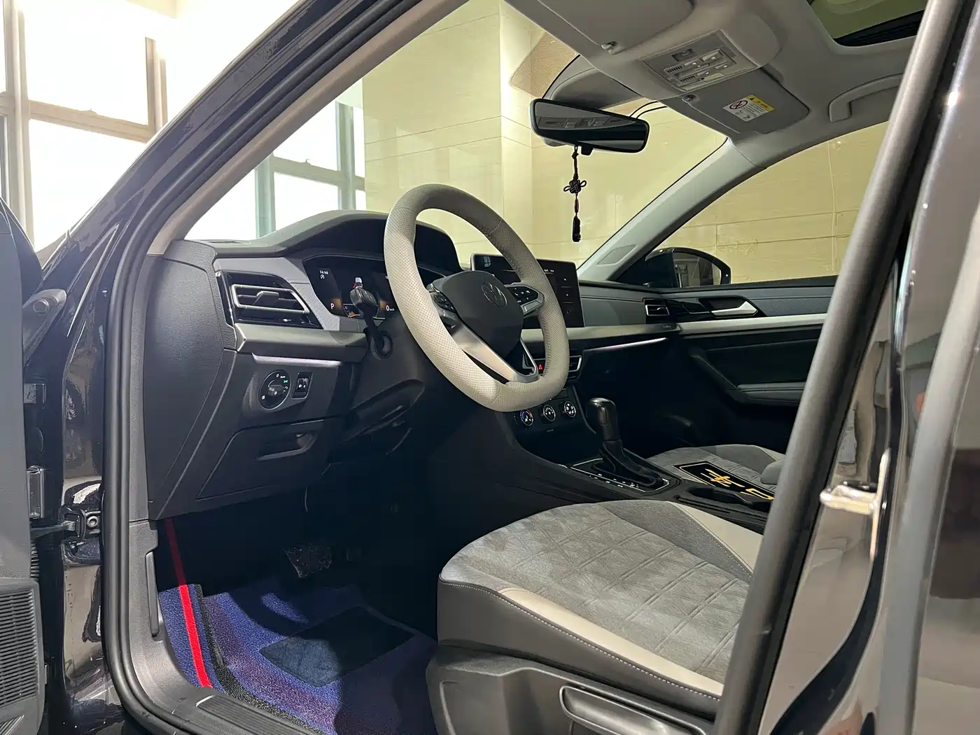 Volkswagen Lavida 2023 1.5L Auto Luxury Edition фото 5