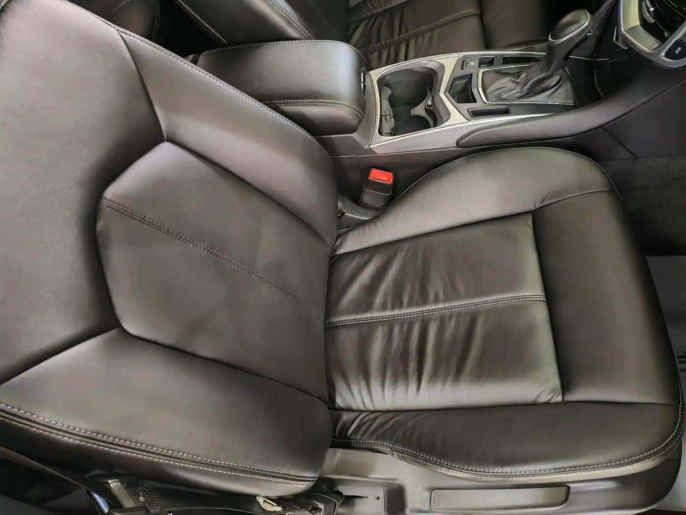 Cadillac SRX 2015 3.0L Comfort фото 23