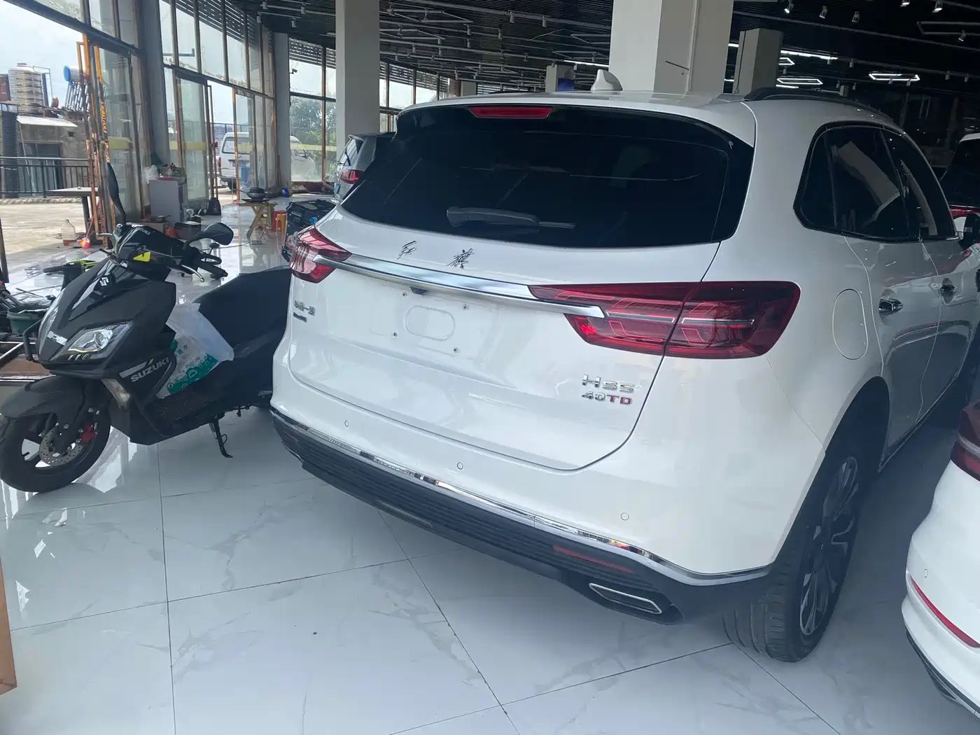 Hongqi HS5 2019 2.0T Smart Connect Enjoy 4WD Edition фото 8